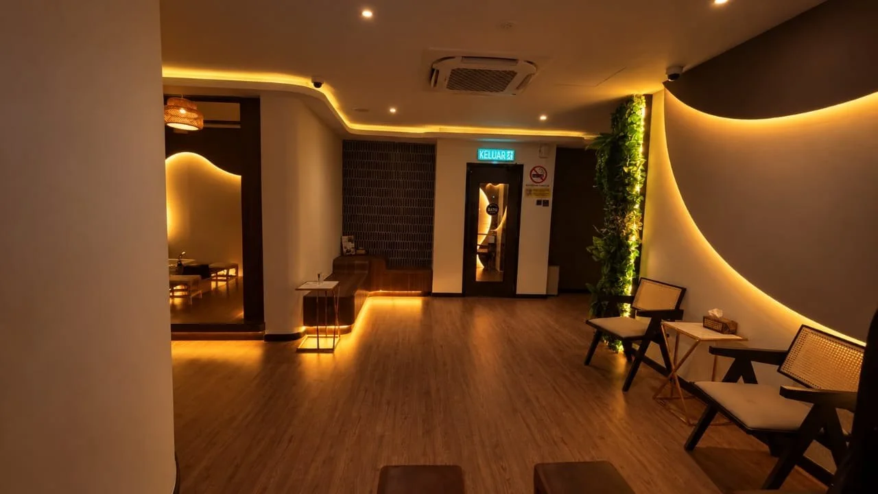 A welcoming lounge with comfortable seating at Bayu